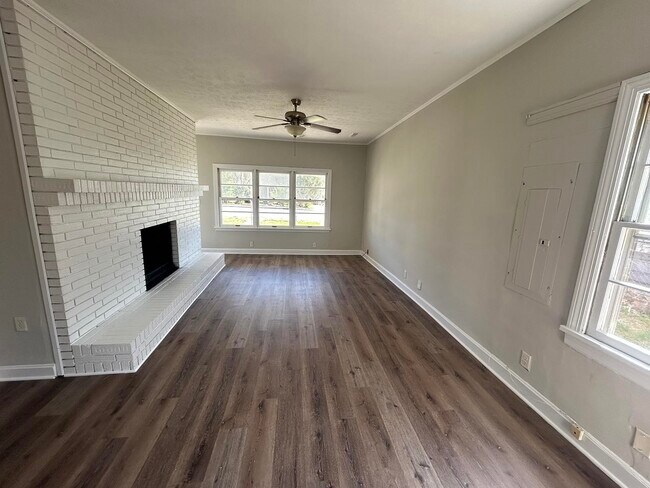 Foto del edificio - 1311 Nutwood St