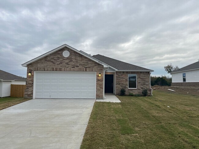 Building Photo - *Save $500!* Brand New  Three Bedroom | Two Bathroom Home in Claremore