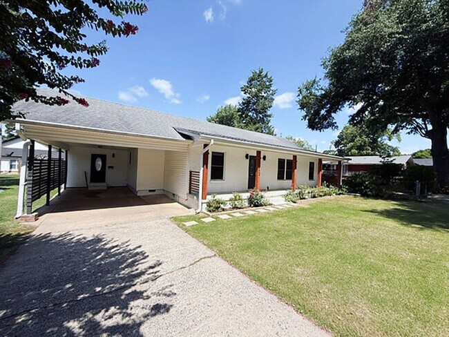 Foto del edificio - Home for Rent in Benton!