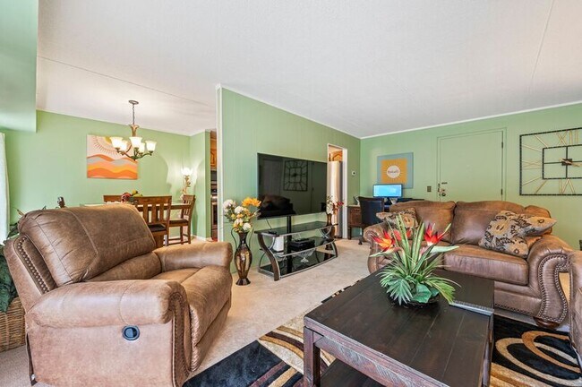 Building Photo - 2403 Charlemagne Cir