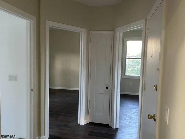 Foto del edificio - 92 Harrison Pl