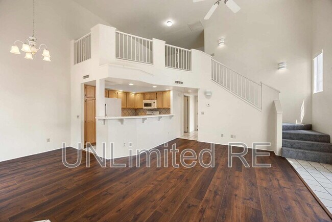 Foto del edificio - 3285 N Hedgewood Dr