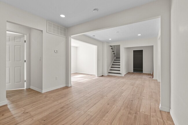 Foto del edificio - 402 S Franklin St