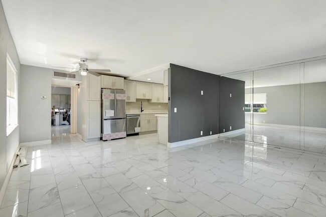 Photo - 152 Burgandy Way Apartment