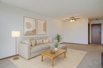 Building Photo - Centre Pointe Plaza