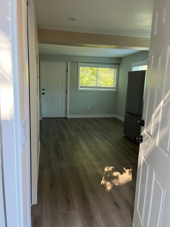 Building Photo - 40 La Encinal