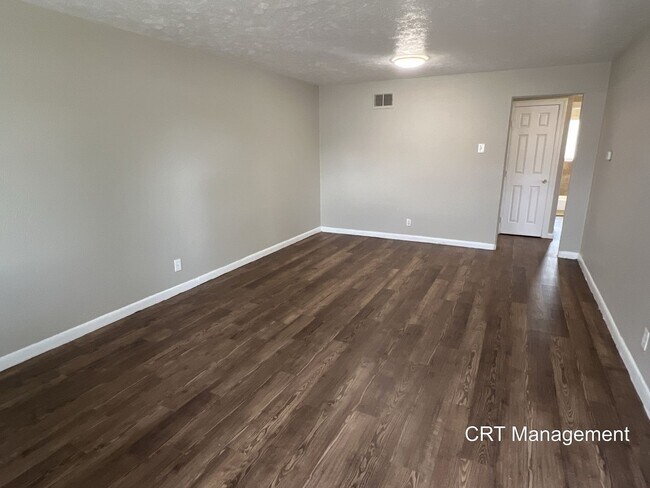 Foto del edificio - Freshly Updated 3-Bedroom, 1-Bathroom