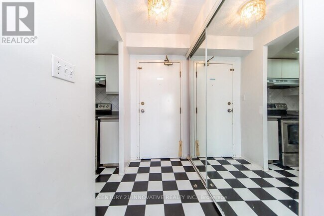 Photo du bâtiment - 2550 Lawrence Ave E