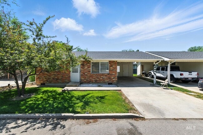 Building Photo - 115 Hudson Ave