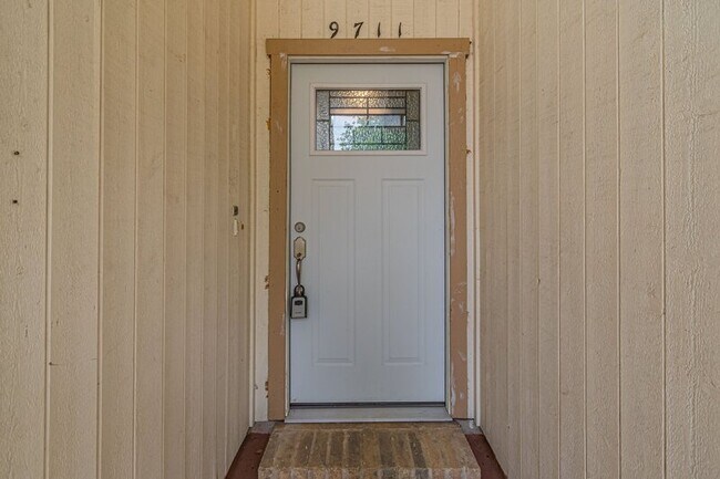 Building Photo - 9711 Woodland Hills
