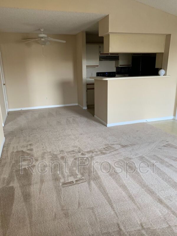 Building Photo - 5501 Rosebriar Way
