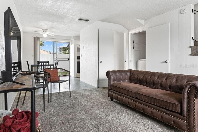 Foto del edificio - 1610 S Palmetto Ave