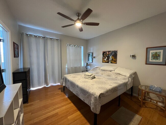 Foto del edificio - For Rent -  864 Aalapapa Dr.