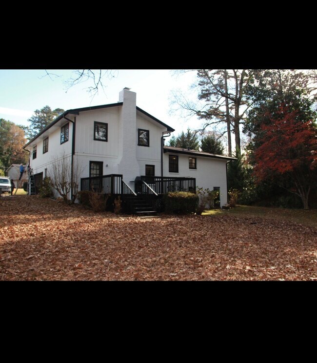 Building Photo - 1524 Brompton Ct