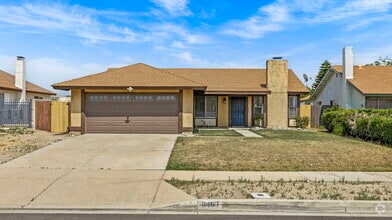 Building Photo - 8469 Comet St