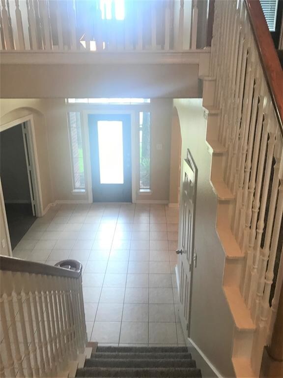 Building Photo - 12727 Robins Crest Dr
