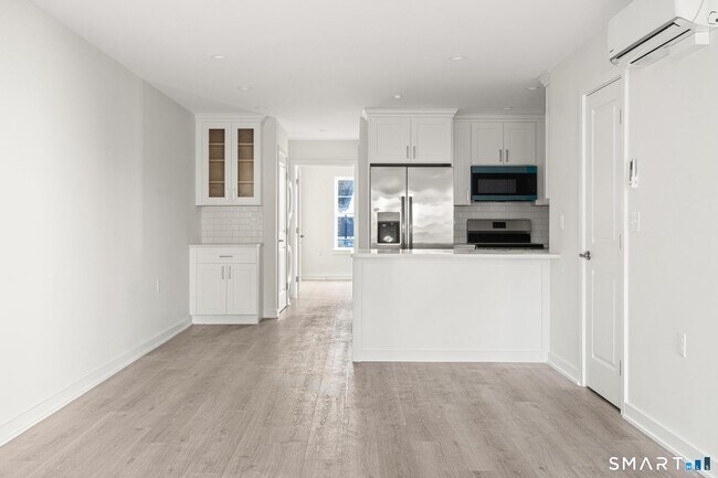 Foto del edificio - 29 Village Rd