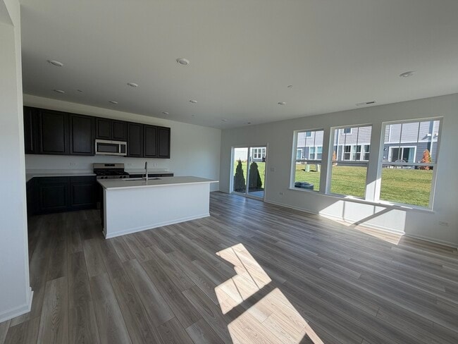 Foto del edificio - 12058 Jordi Rd