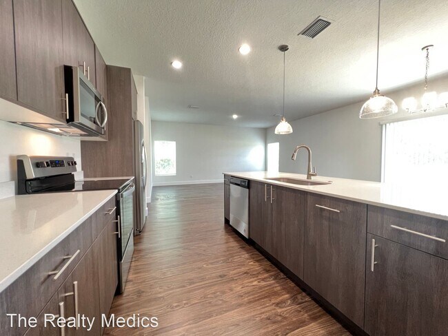 Foto del edificio - 4 br, 2 bath House - 3227 Halsey Ave SE