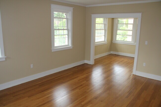 Foto del edificio - 5608 Beacon St