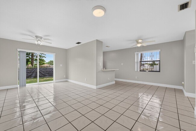 Foto del edificio - 29617 SW 158th Ct