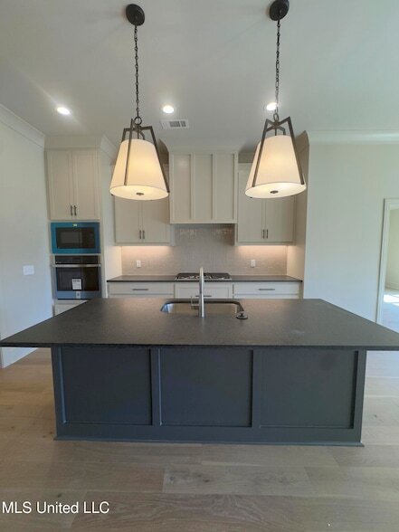 Foto del edificio - 107 Southern Oak Wy