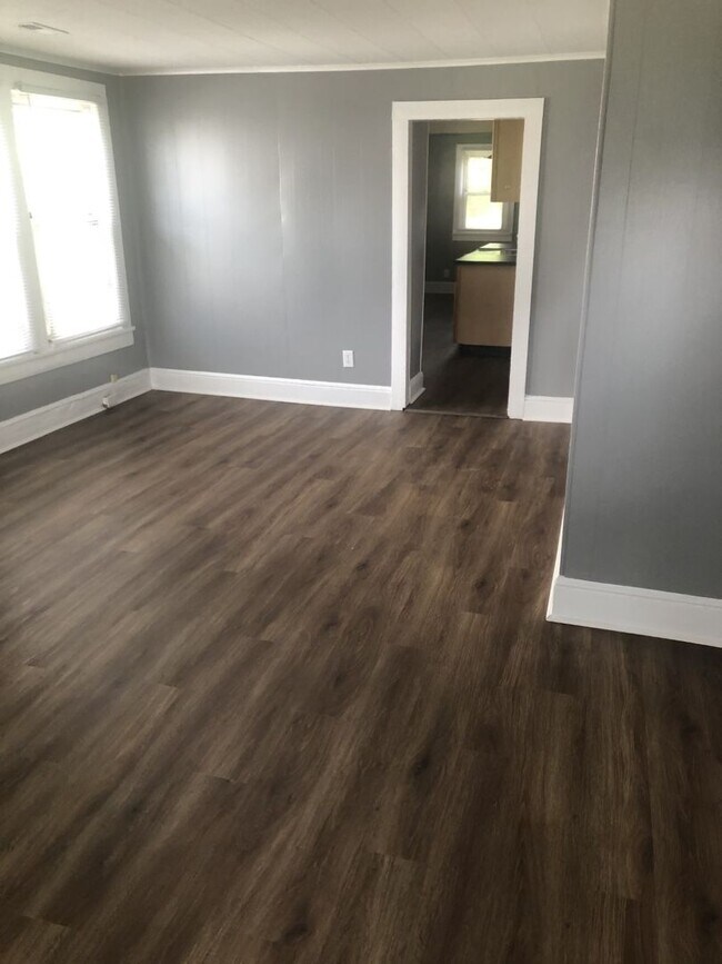 Foto del edificio - 3 Bedroom 1 Bath Home  Kingsport, TN