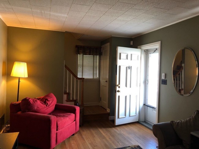 Foto del edificio - 2 br, 1 bath House - 814 W LOCUST ST