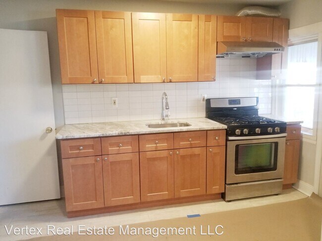 Building Photo - 3 br, 1 bath House - 2515 s 73rd st