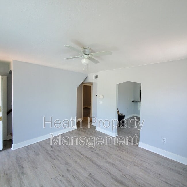 Building Photo - 1735 25th St S