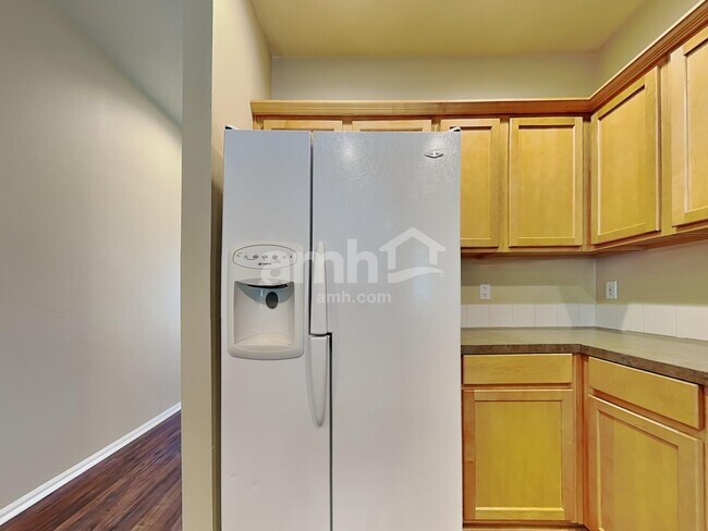 Foto del edificio - 6512 Virginia St SE