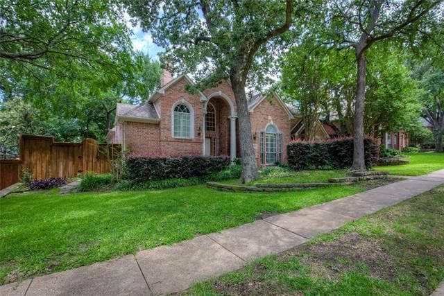 Building Photo - 124 Dickens Dr