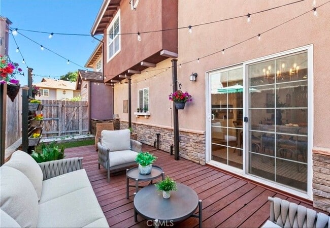 Foto del edificio - 3 bedroom 2.5  bath home with garage