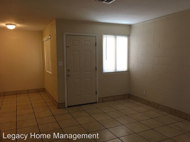 Building Photo - 4115 E Moreland St