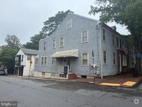 Building Photo - 101 Charles St