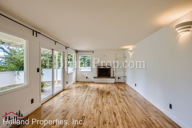 Building Photo - 3 br, 2 bath House - 19366 View Drive