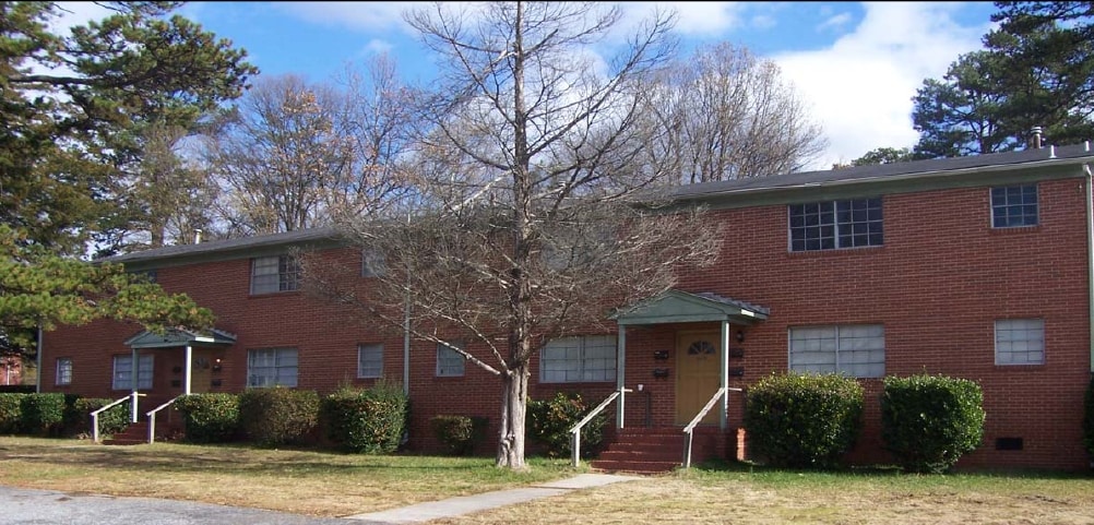 Foto principal - 1620 N English St