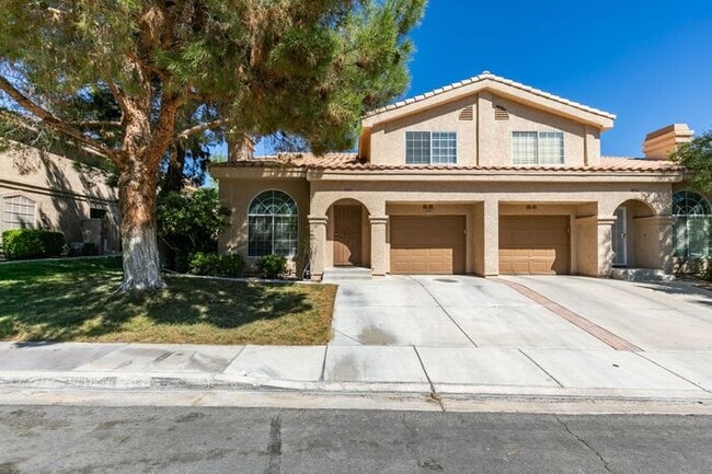Building Photo - Highly upgraded Henderson Townhouse with 2...