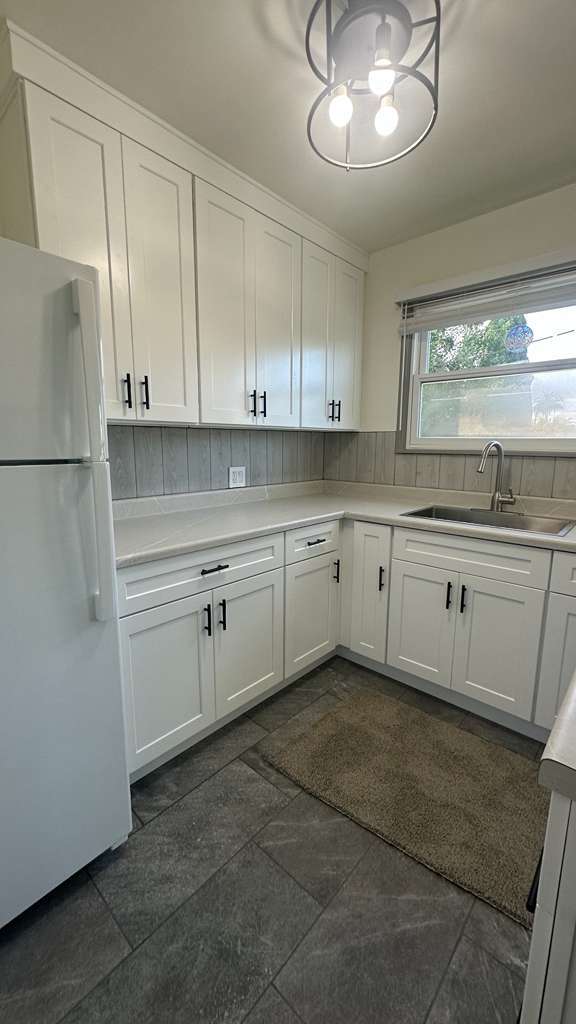 Cocina - 235 Termino Ave