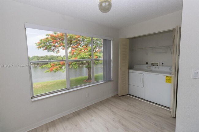 Foto del edificio - 12510 Vista Isles Dr