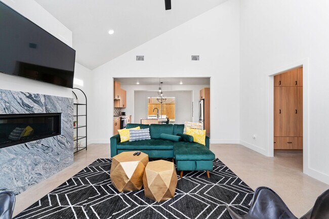 Foto del edificio - 4513 22nd Pl