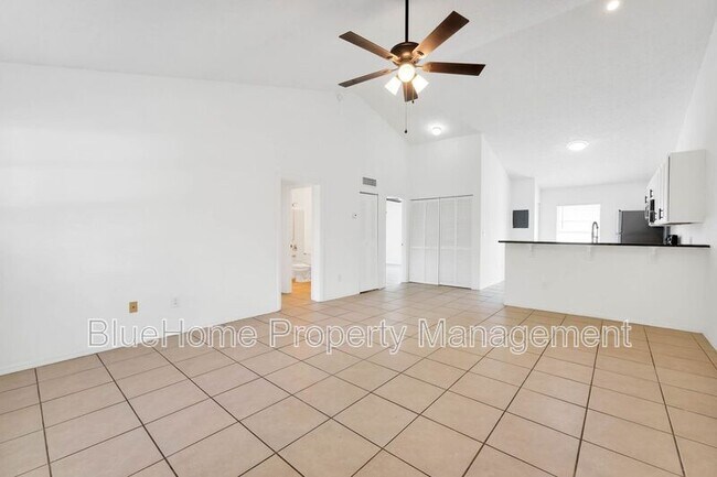 Building Photo - 3651 N Goldenrod Rd