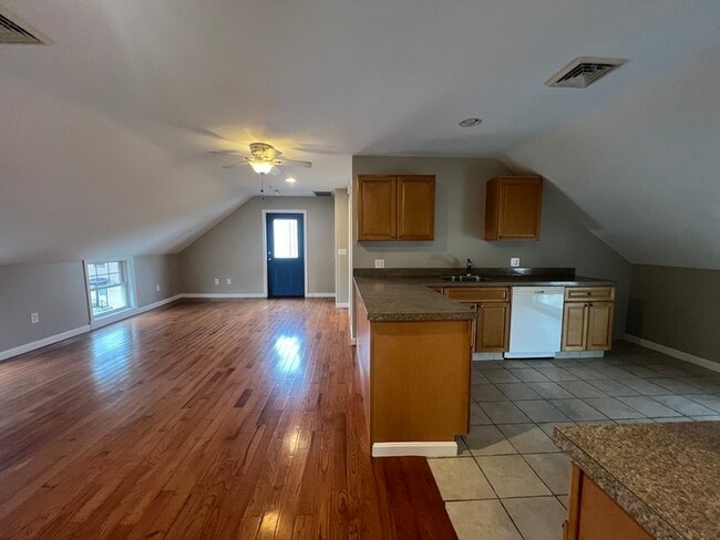 Foto del edificio - 21 Pear St