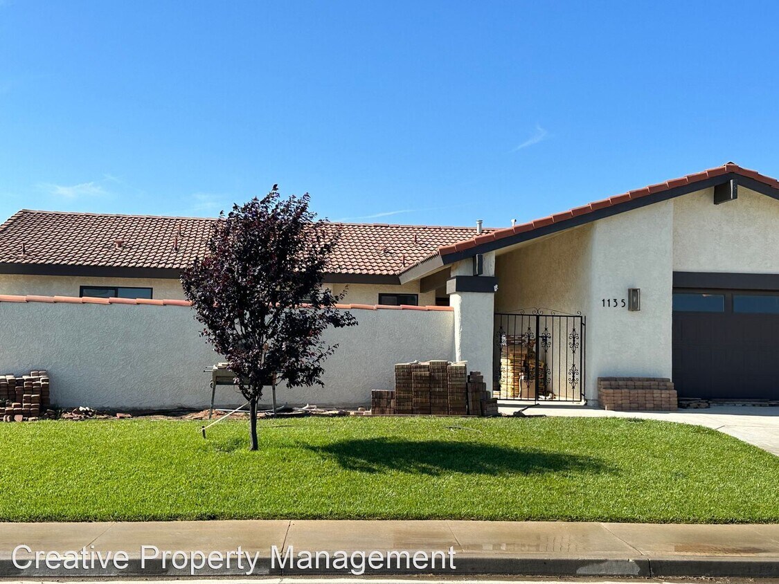 Foto principal - 3 br, 2 bath House - 1135 Parkland Drive