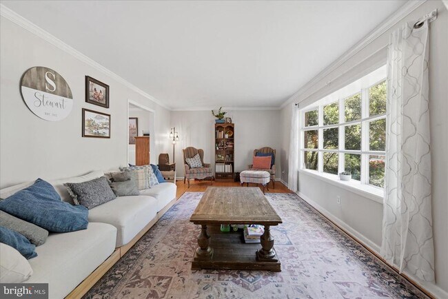 Foto del edificio - 8414 Danford Ct