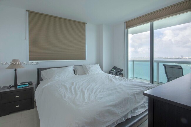 Foto del edificio - 1800 N Bayshore Dr