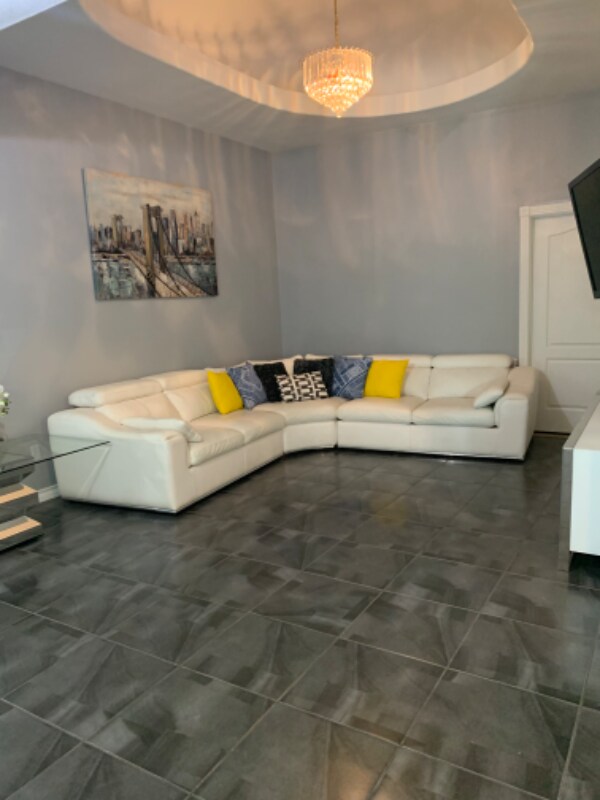 Foto del edificio - 415 N Iris St