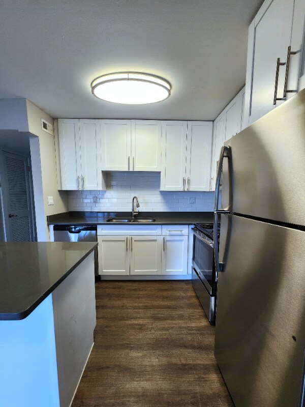 Foto del edificio - 4350 W Kennedy Blvd