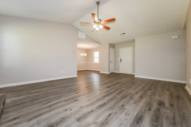 Building Photo - 65 Mallie Ct