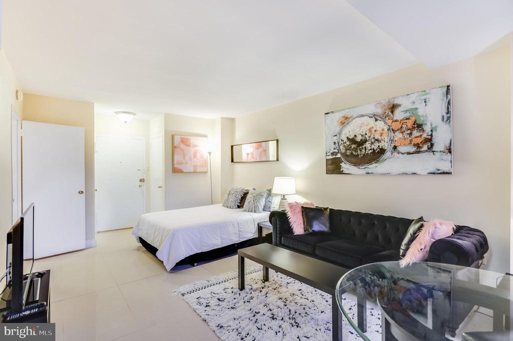 Foto principal - 1111 Arlington Blvd